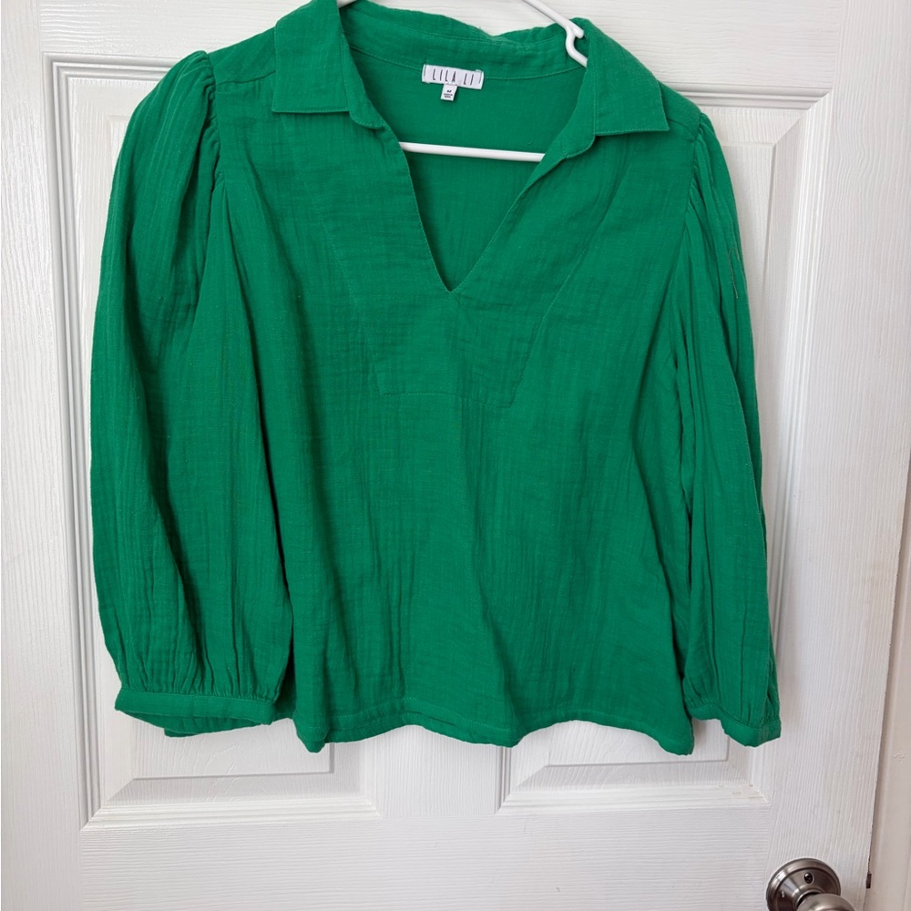 Lila li green puff sleeve top